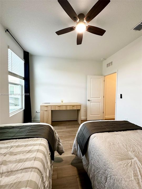 For Rent: $6,800 (6 beds, 5 baths, 3291 Square Feet)
