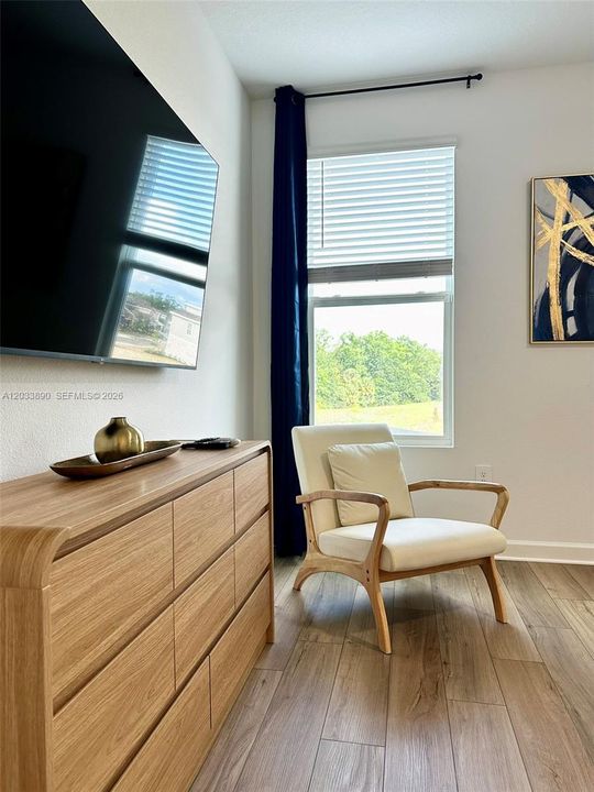For Rent: $6,800 (6 beds, 5 baths, 3291 Square Feet)