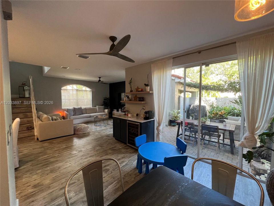 For Rent: $4,200 (3 beds, 2 baths, 1748 Square Feet)