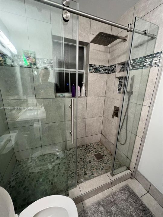 For Rent: $4,200 (3 beds, 2 baths, 1748 Square Feet)
