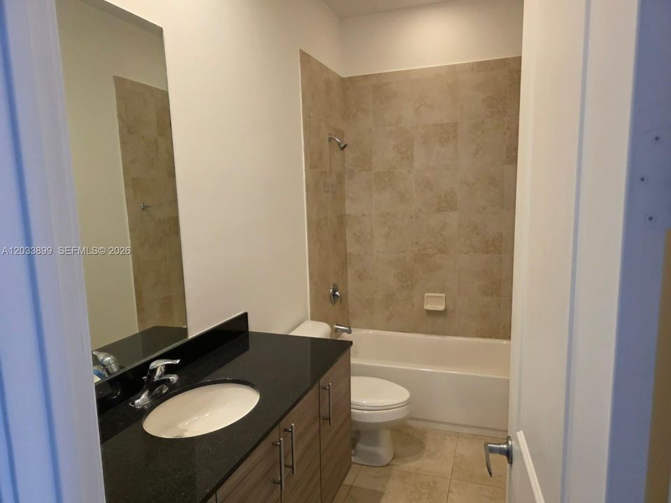 For Rent: $2,950 (3 beds, 2 baths, 1500 Square Feet)