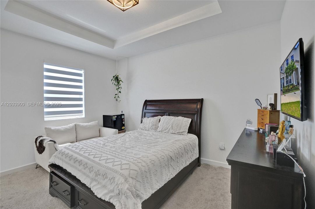 For Sale: $550,000 (4 beds, 3 baths, 1892 Square Feet)