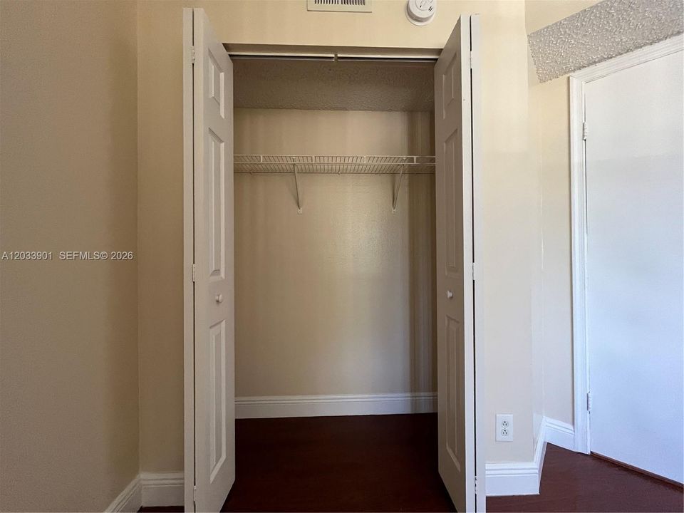 В аренду: $2,150 (3 спален, 2 ванн, 1170 Квадратных фут)