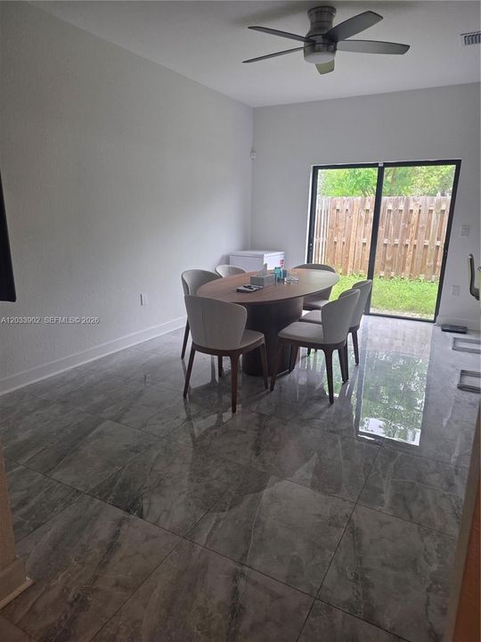 For Sale: $489,999 (3 beds, 3 baths, 1662 Square Feet)