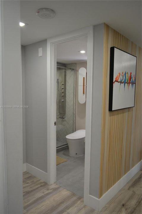 For Rent: $6,990 (3 beds, 2 baths, 1550 Square Feet)