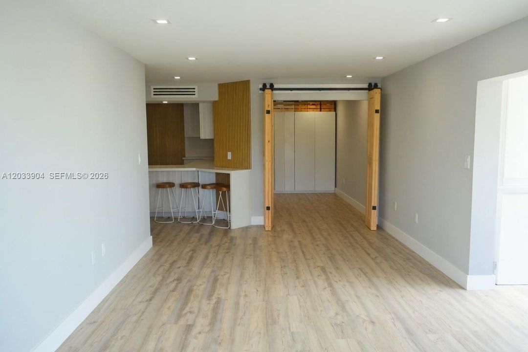 For Rent: $6,990 (3 beds, 2 baths, 1550 Square Feet)