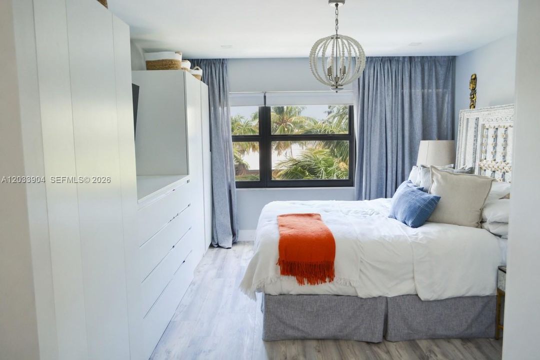 For Rent: $6,990 (3 beds, 2 baths, 1550 Square Feet)