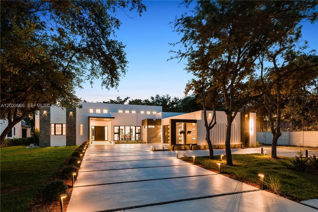 На продажу: $4,995,000 (5 спален, 6 ванн, 5024 Квадратных фут)