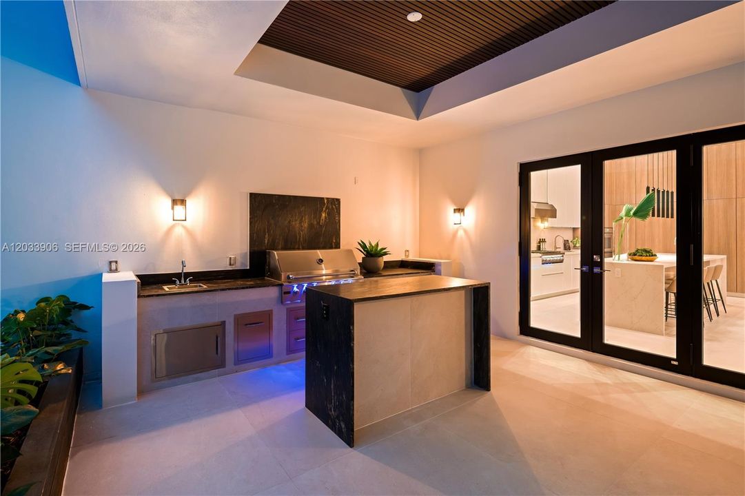 На продажу: $4,995,000 (5 спален, 6 ванн, 5024 Квадратных фут)