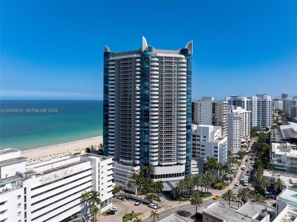 For Rent: $6,950 (2 beds, 2 baths, 1250 Square Feet)