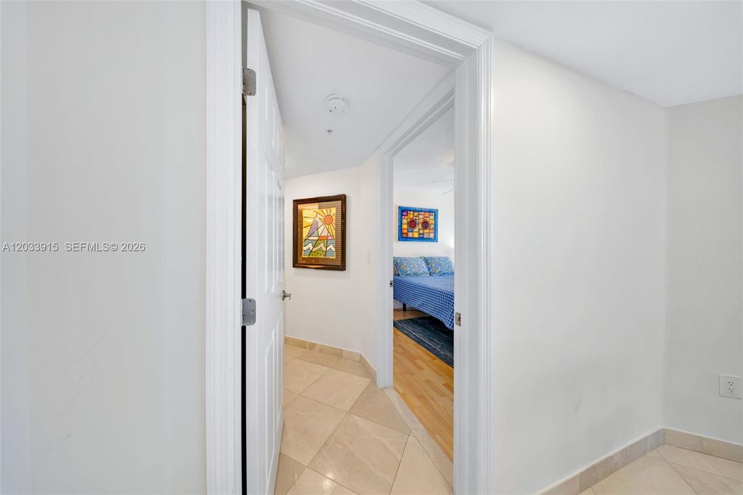 For Rent: $6,950 (2 beds, 2 baths, 1250 Square Feet)