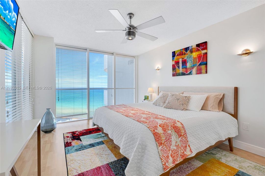 For Rent: $6,950 (2 beds, 2 baths, 1250 Square Feet)