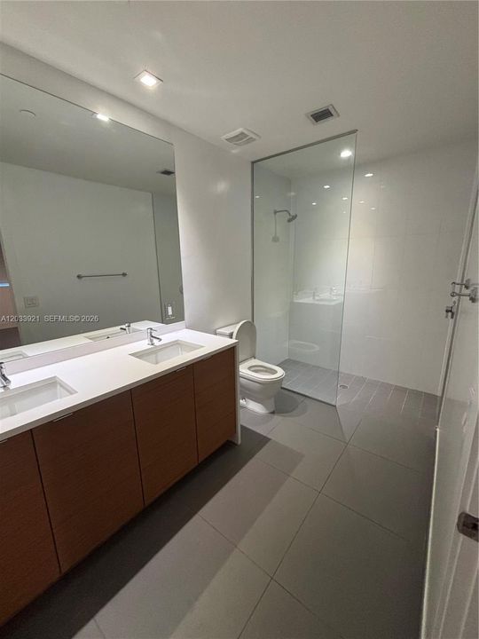 En Venta: $850,000 (2 camas, 2 baños, 1500 Pies cuadrados)