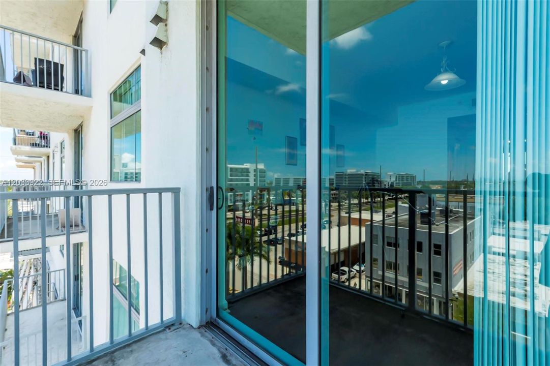 For Sale: $360,000 (3 beds, 2 baths, 1522 Square Feet)