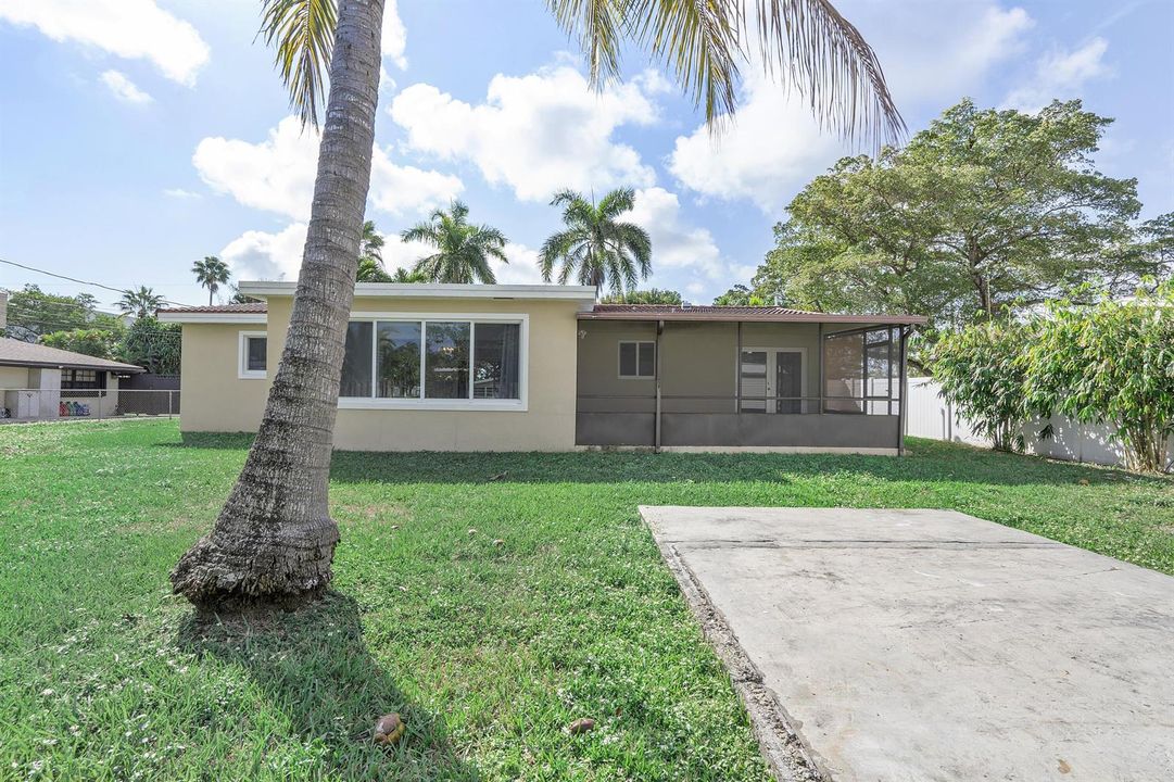 54-2475NE214thSt_054