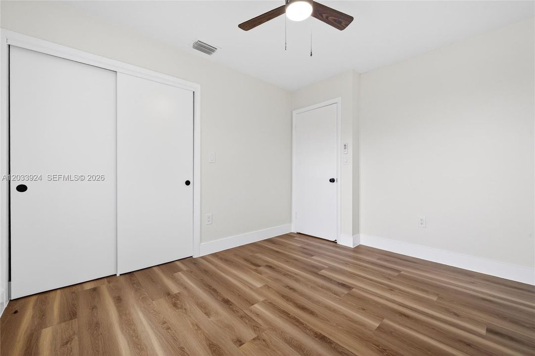 En Venta: $750,000 (6 camas, 4 baños, 2193 Pies cuadrados)