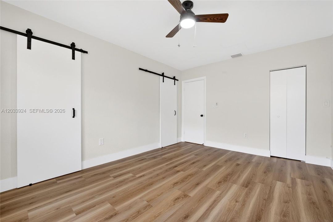 En Venta: $750,000 (6 camas, 4 baños, 2193 Pies cuadrados)