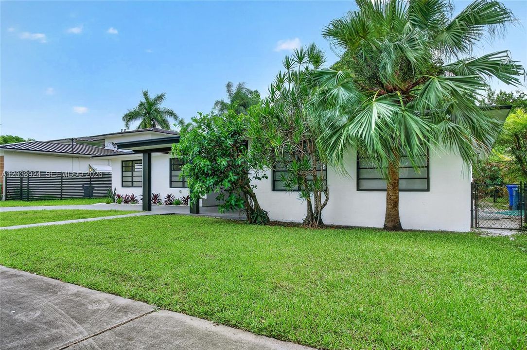 En Venta: $750,000 (6 camas, 4 baños, 2193 Pies cuadrados)