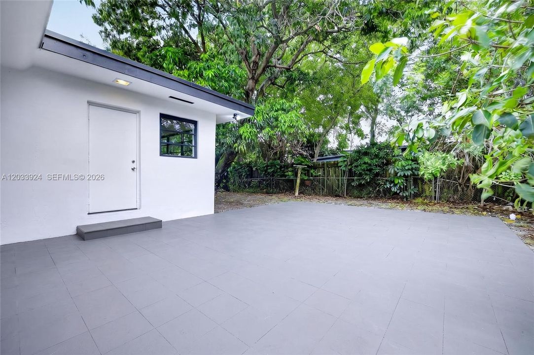 En Venta: $750,000 (6 camas, 4 baños, 2193 Pies cuadrados)