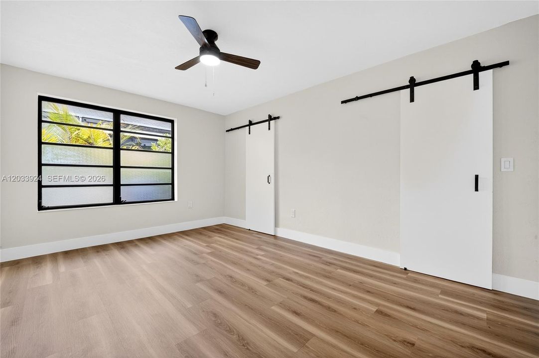 En Venta: $750,000 (6 camas, 4 baños, 2193 Pies cuadrados)