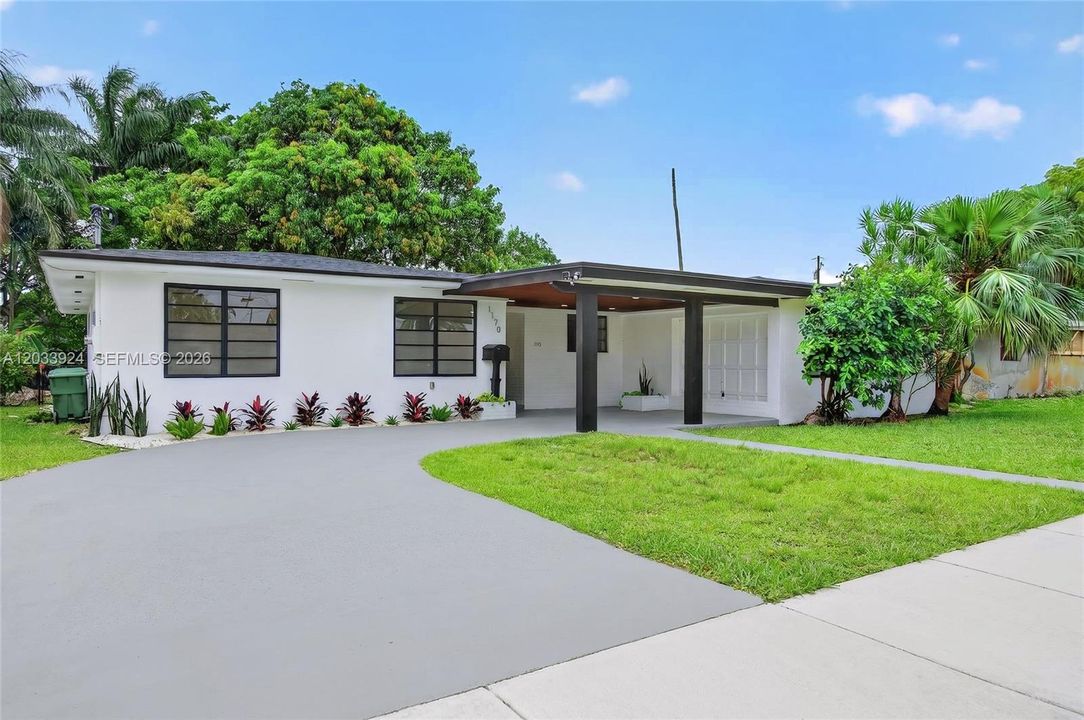 En Venta: $750,000 (6 camas, 4 baños, 2193 Pies cuadrados)