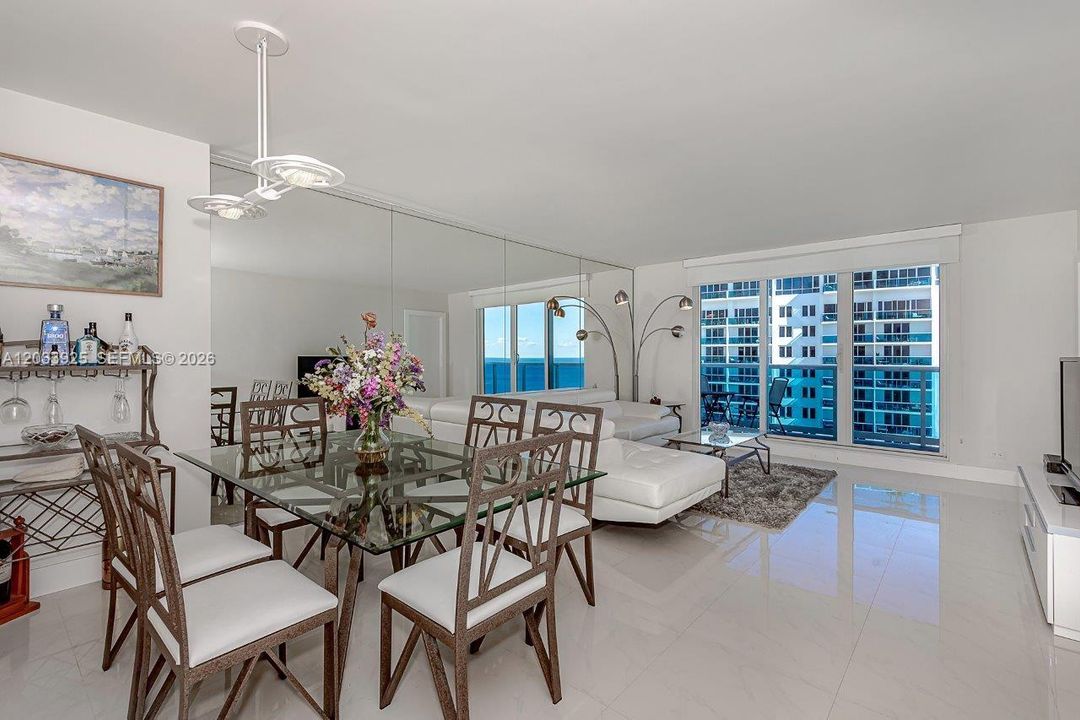 For Rent: $10,000 (1 beds, 1 baths, 960 Square Feet)