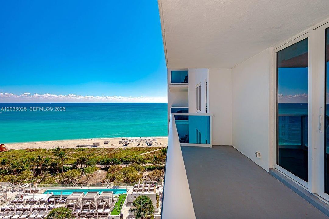 For Rent: $10,000 (1 beds, 1 baths, 960 Square Feet)