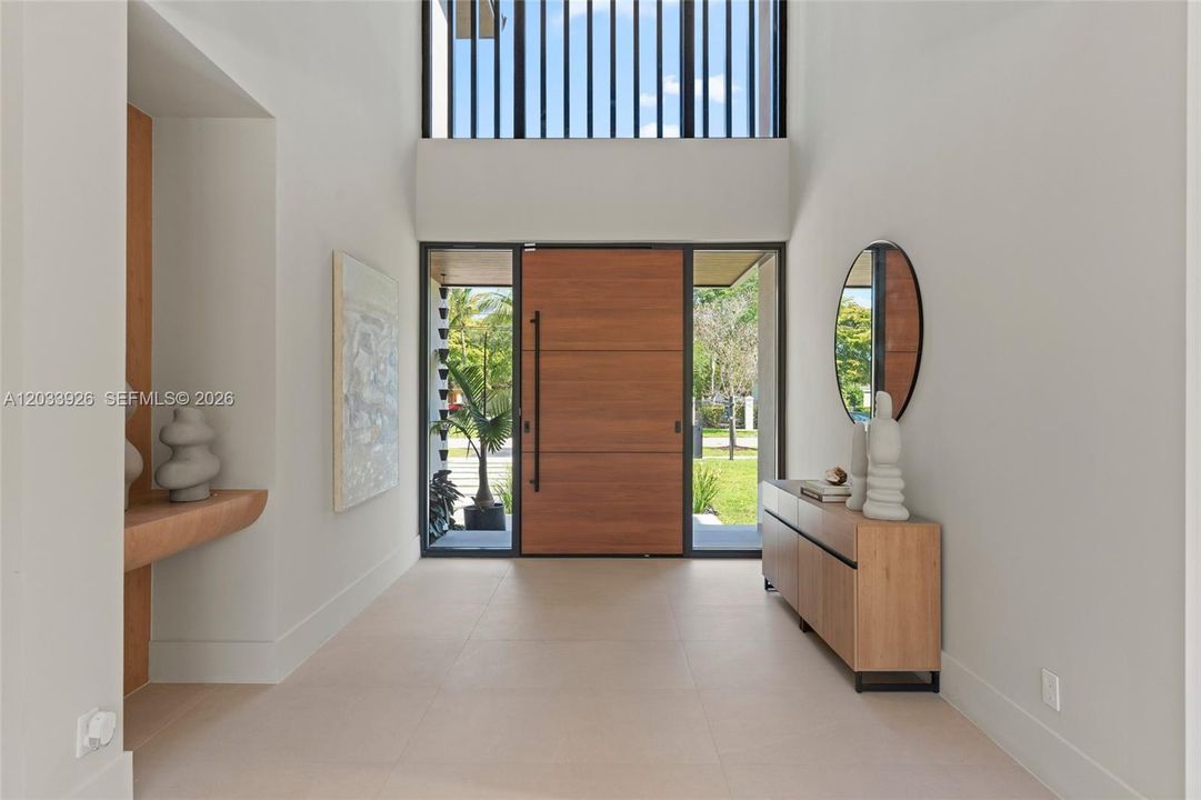 For Sale: $4,250,000 (5 beds, 6 baths, 3904 Square Feet)