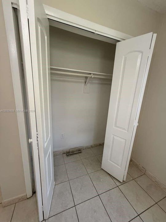 Closet 1