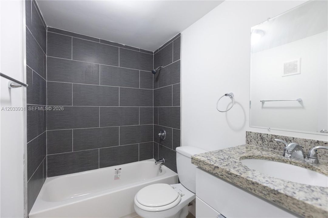En Renta: $1,900 (2 camas, 1 baños, 13058 Pies cuadrados)