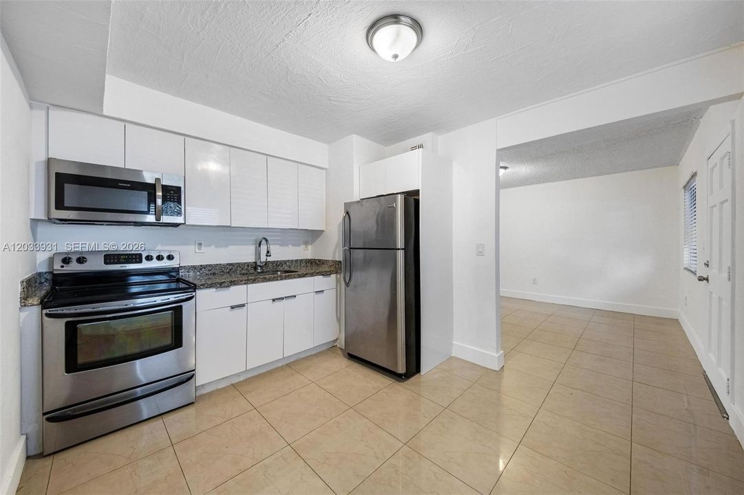 En Renta: $1,900 (2 camas, 1 baños, 13058 Pies cuadrados)