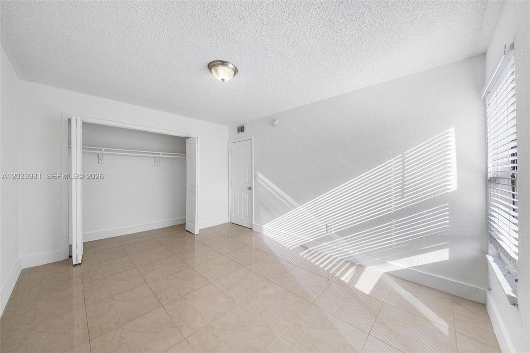En Renta: $1,900 (2 camas, 1 baños, 13058 Pies cuadrados)