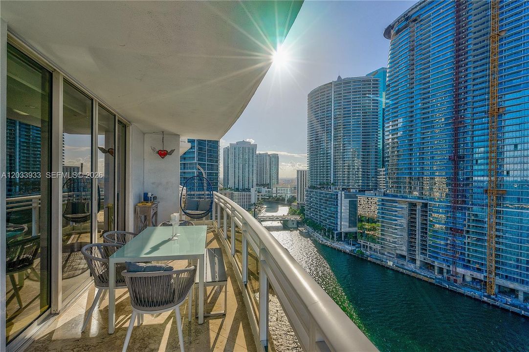 For Rent: $15,000 (3 beds, 2 baths, 1944 Square Feet)