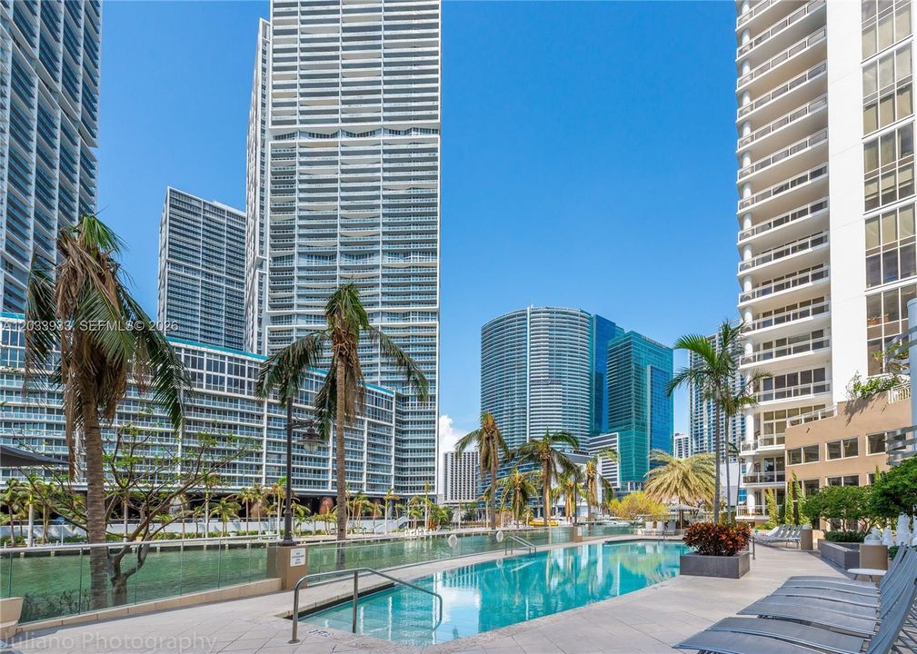 For Rent: $15,000 (3 beds, 2 baths, 1944 Square Feet)