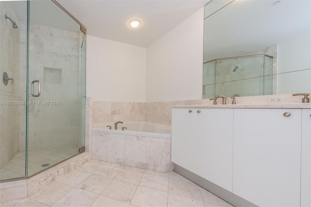 For Rent: $15,000 (3 beds, 2 baths, 1944 Square Feet)