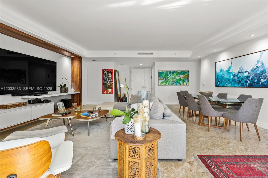 For Rent: $15,000 (3 beds, 2 baths, 1944 Square Feet)