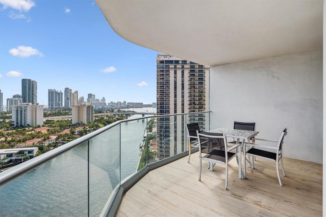 For Sale: $799,000 (2 beds, 2 baths, 1904 Square Feet)
