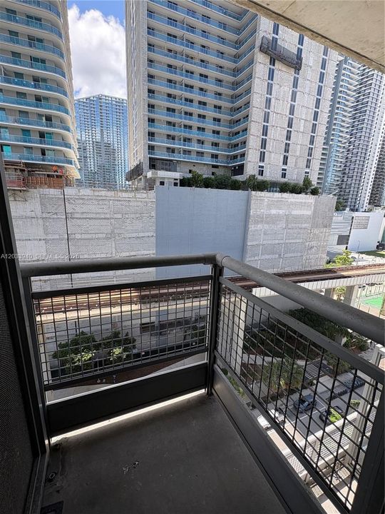 For Sale: $395,000 (0 beds, 1 baths, 795 Square Feet)