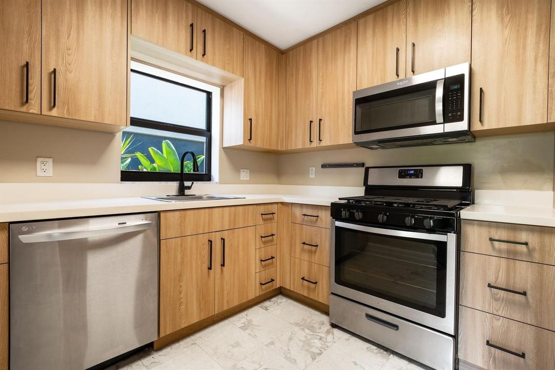 updated kitchen ,gas range