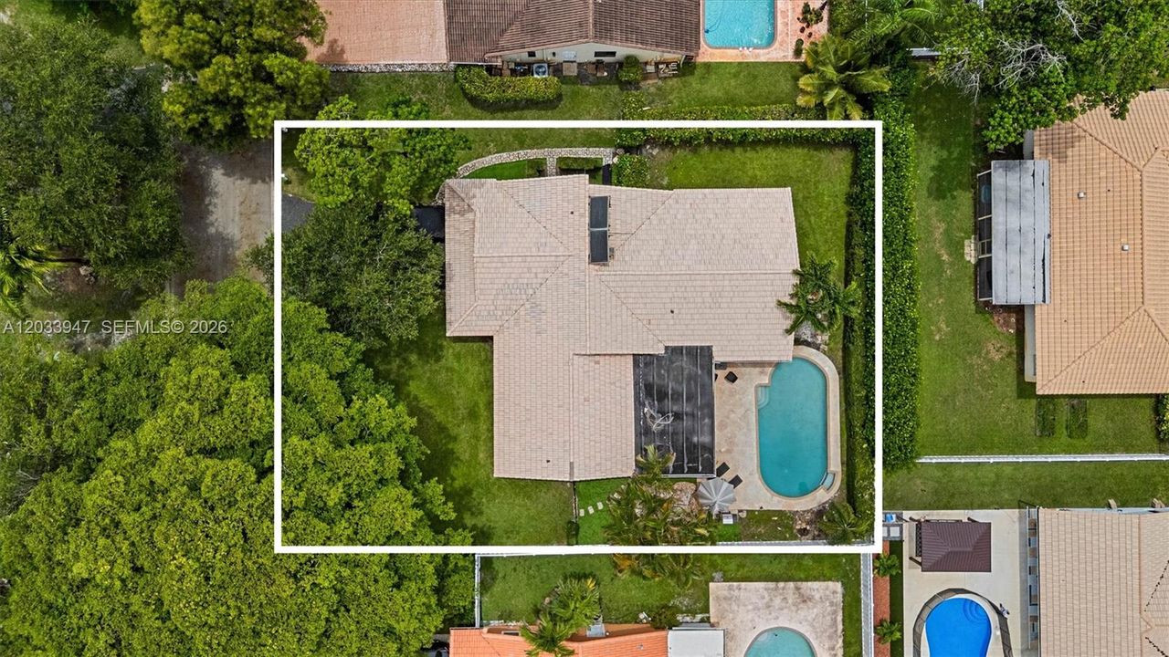 : $675,000 (4 спален, 2 ванн, 2028 Квадратных фут)