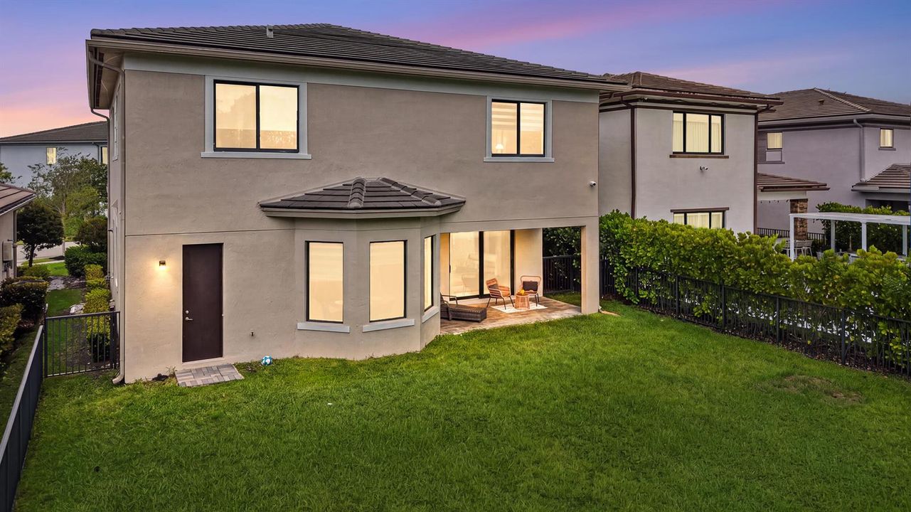49_all_floors_10555_waves_way_parkland_w