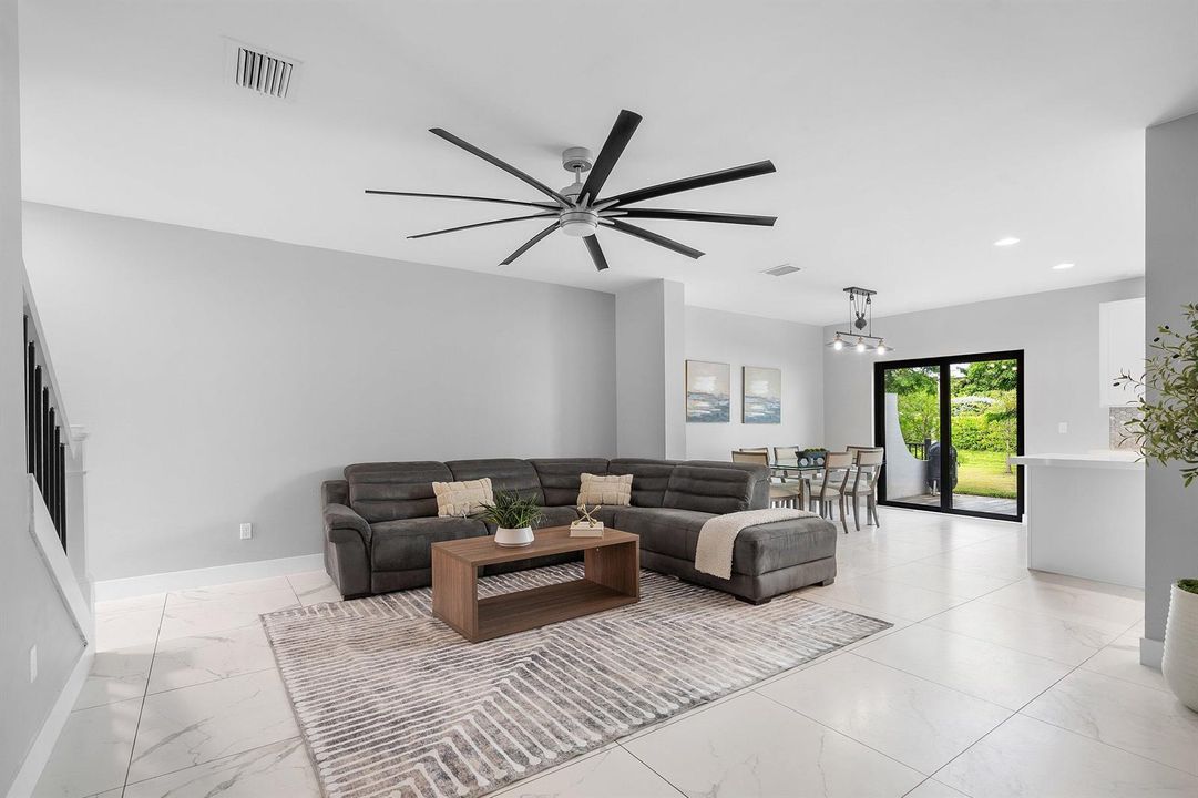 007-4455EAquaBellaLn-FtLauderdale-FL-333