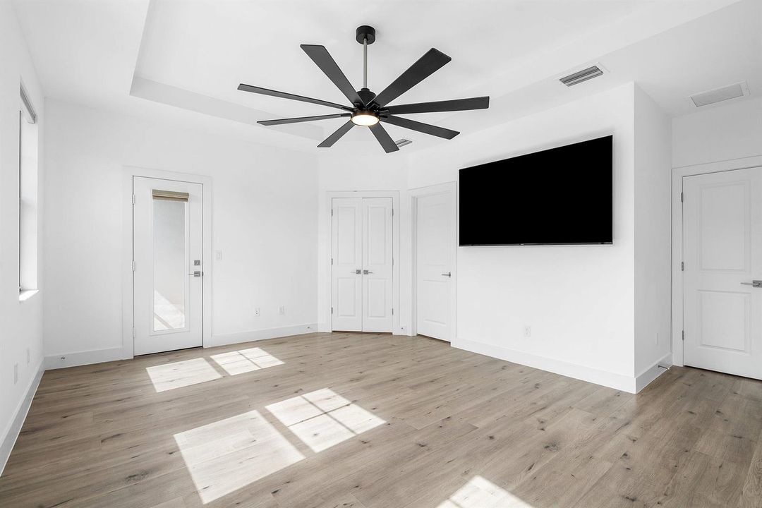031-4455EAquaBellaLn-FtLauderdale-FL-333