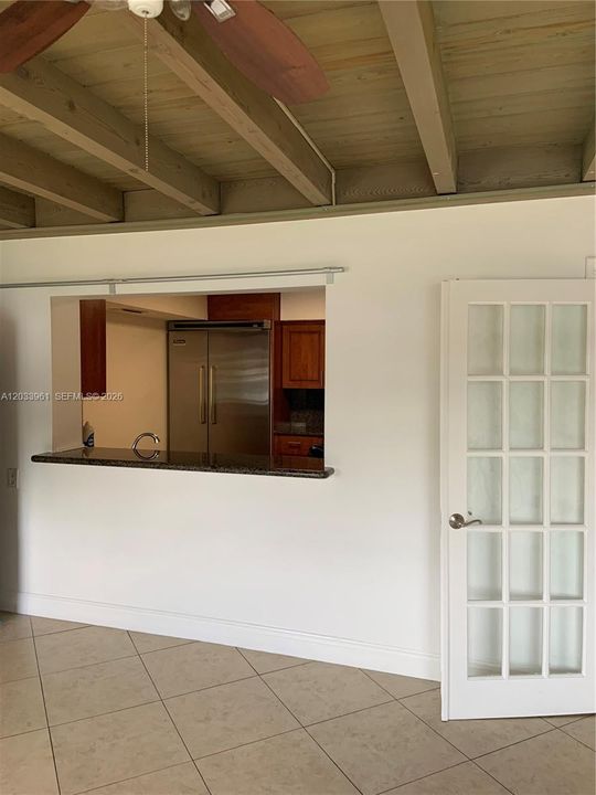 En Renta: $6,400 (4 camas, 3 baños, 2564 Pies cuadrados)