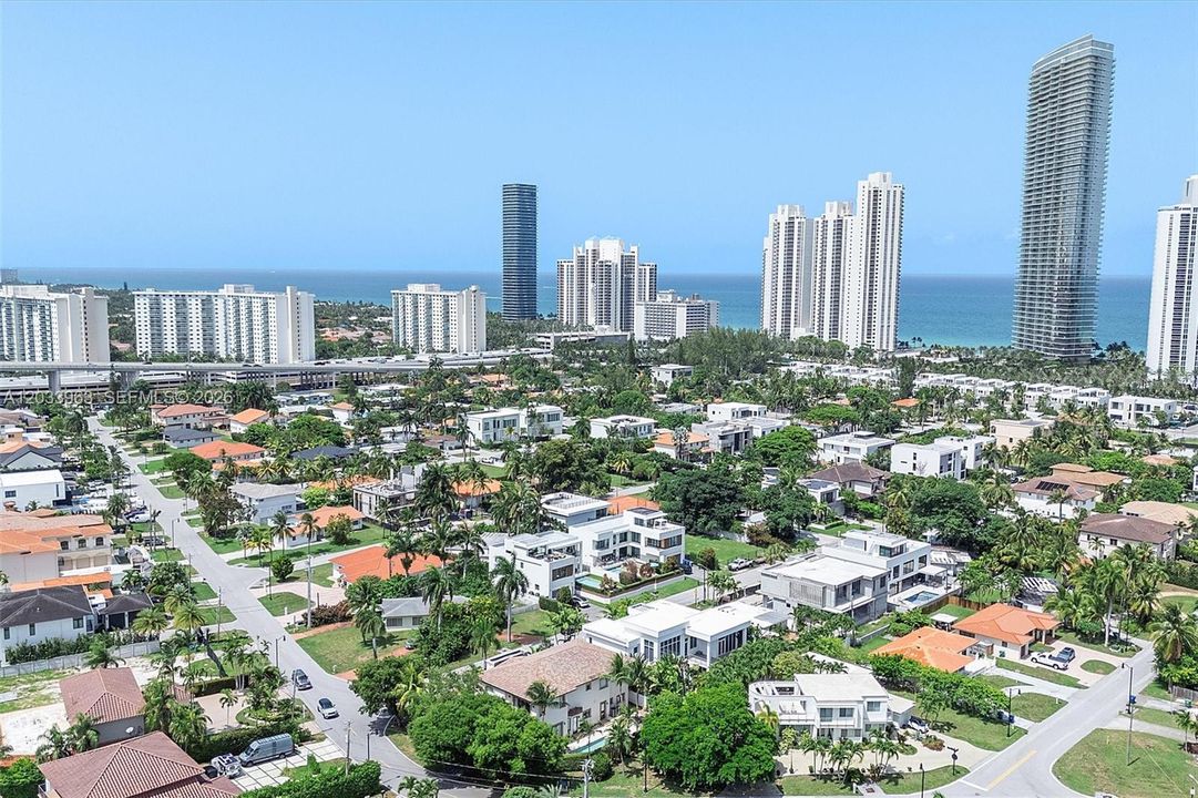 For Sale: $3,790,000 (5 beds, 4 baths, 4545 Square Feet)