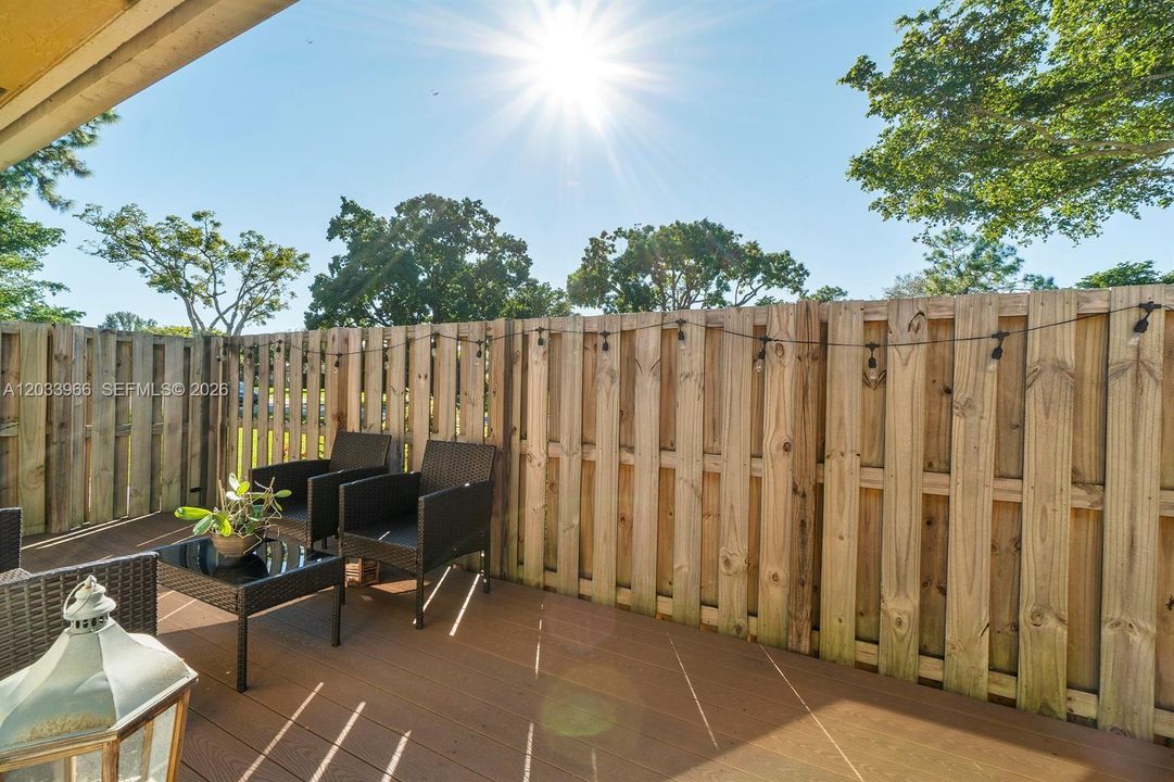 For Rent: $3,400 (4 beds, 2 baths, 1668 Square Feet)