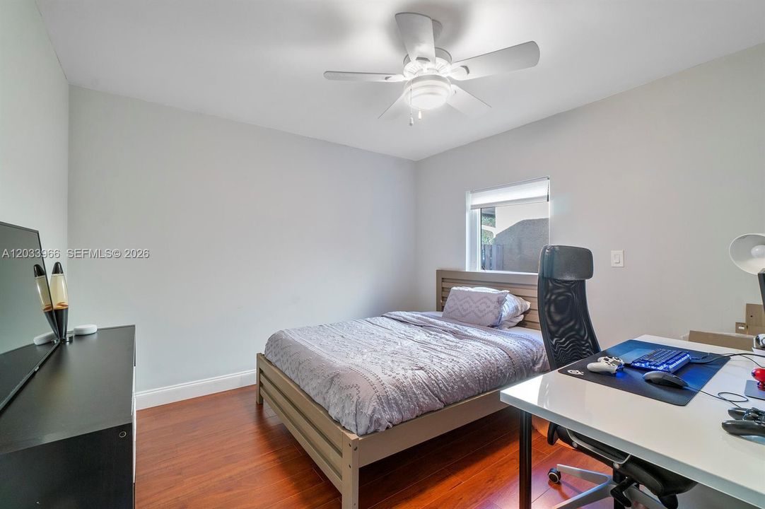 For Rent: $3,400 (4 beds, 2 baths, 1668 Square Feet)