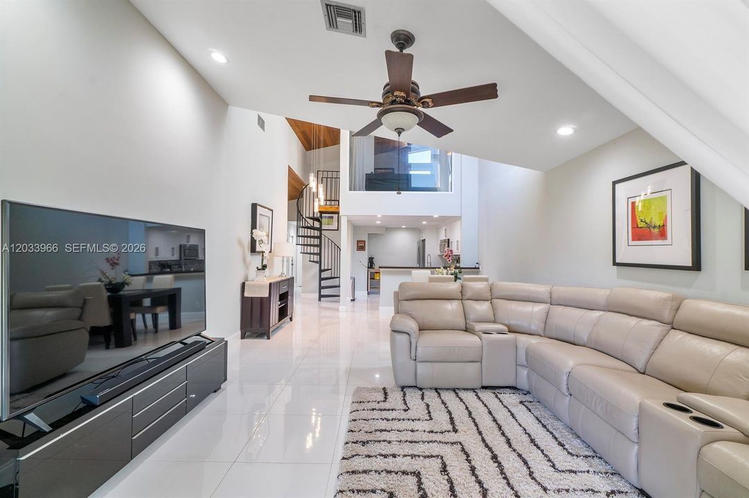 For Rent: $3,400 (4 beds, 2 baths, 1668 Square Feet)