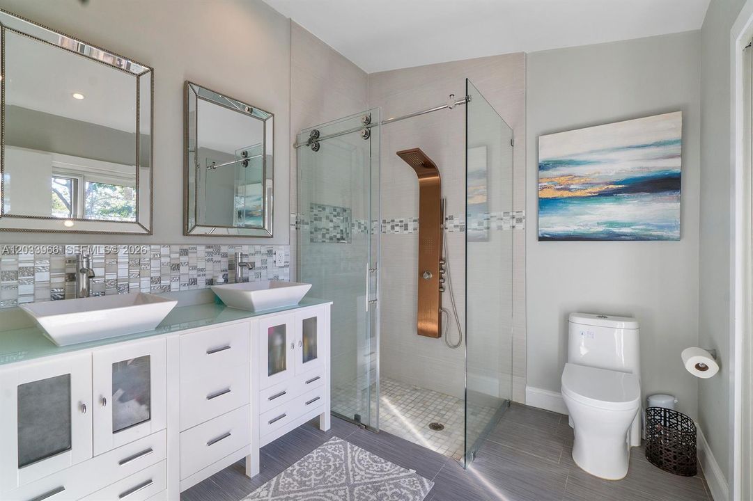 For Rent: $3,400 (4 beds, 2 baths, 1668 Square Feet)