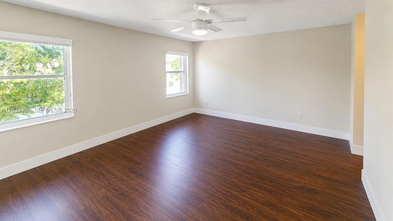 For Sale: $660,000 (3 beds, 2 baths, 1696 Square Feet)